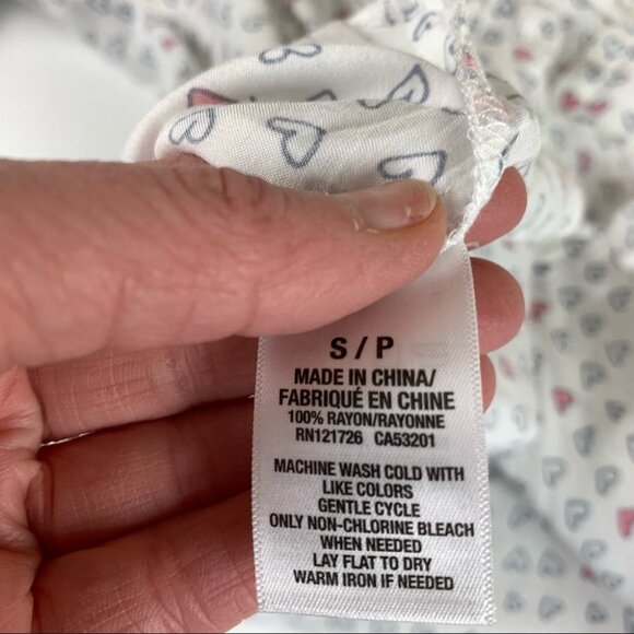 LORIMER NYC Long Sleeve Top with Hearts Small - Picture 8 of 9